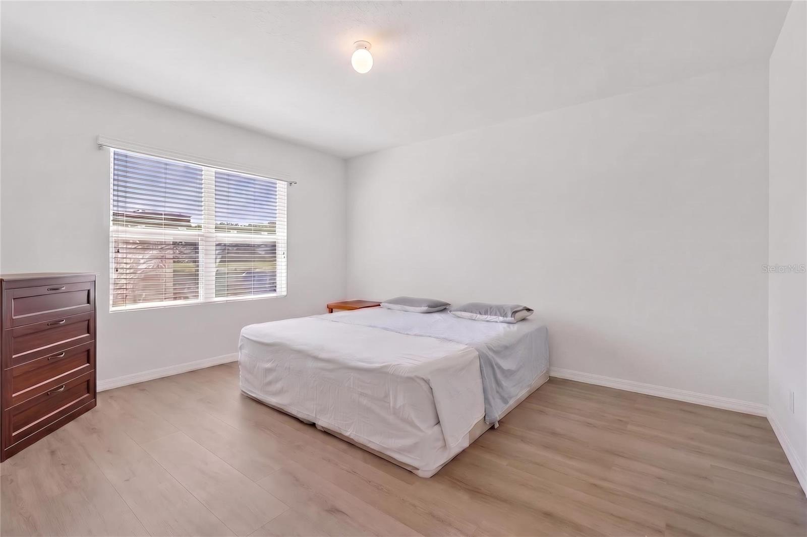 LAKESIDE LANDINGS PH 01 - Residential