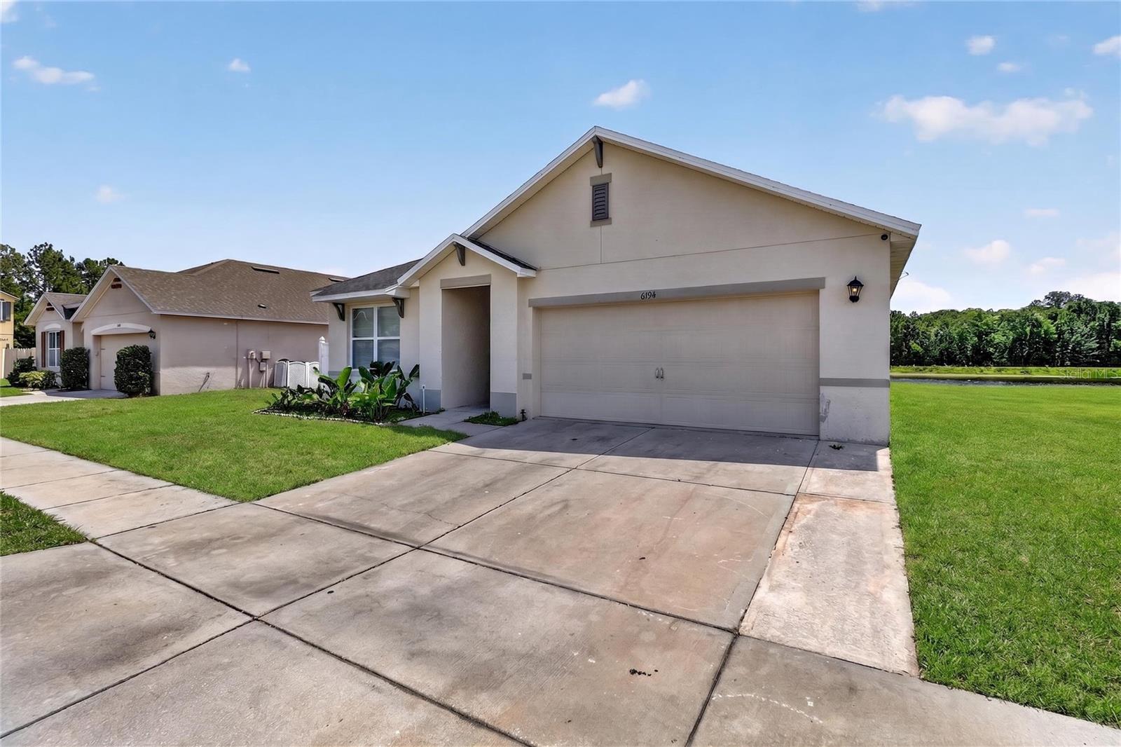 LAKESIDE LANDINGS PH 01 - Residential