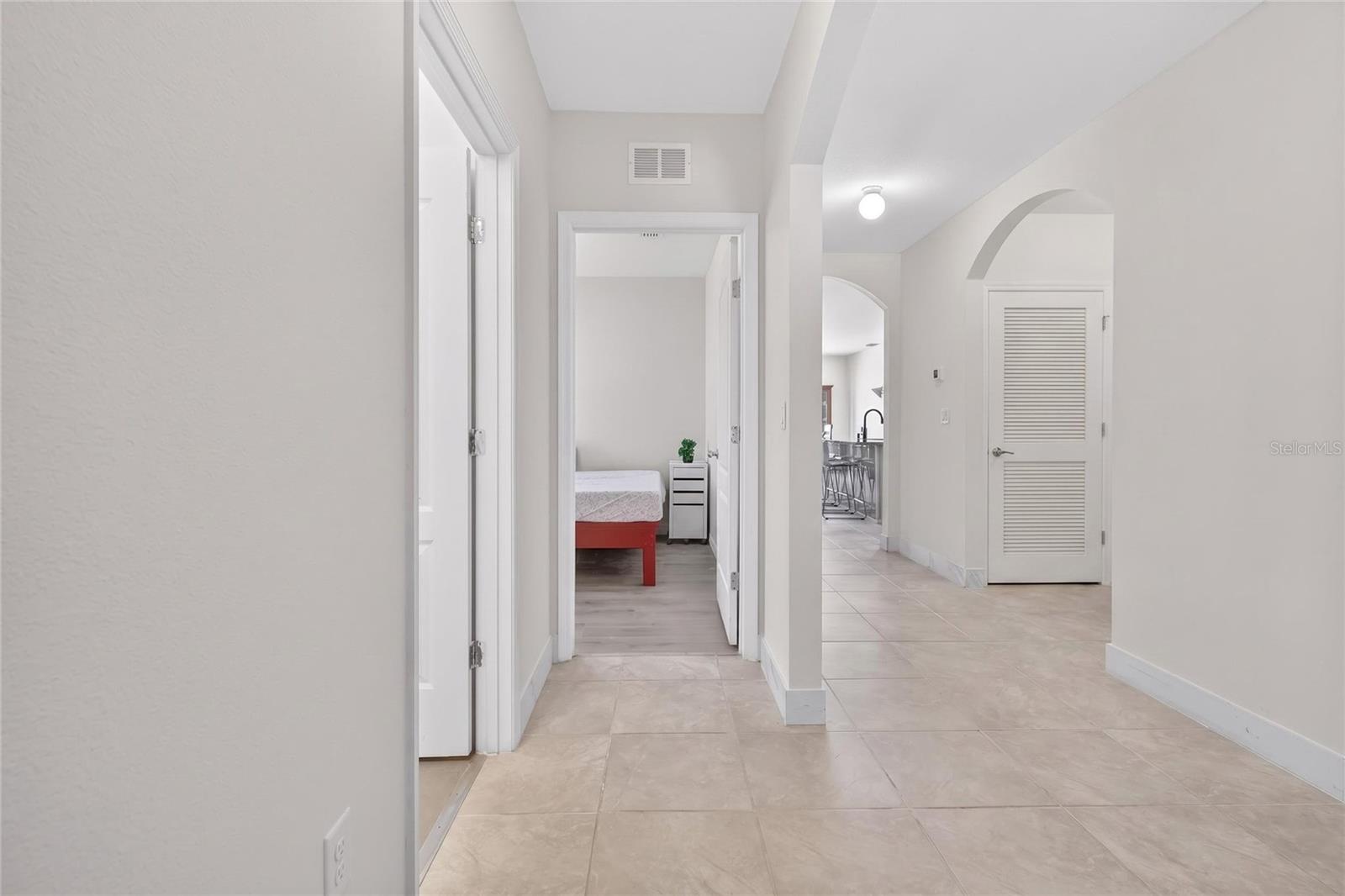LAKESIDE LANDINGS PH 01 - Residential