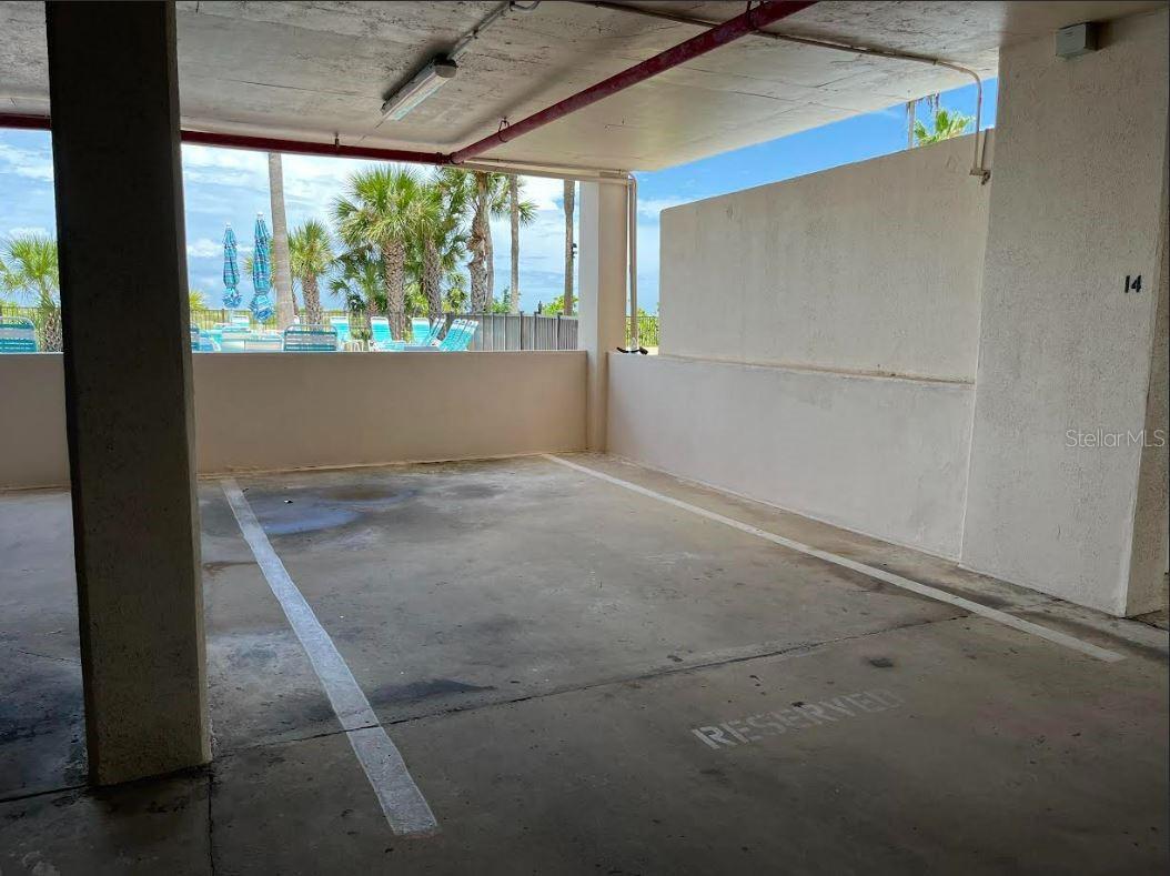 HARBOUR LIGHT TOWERS CONDO - Residential