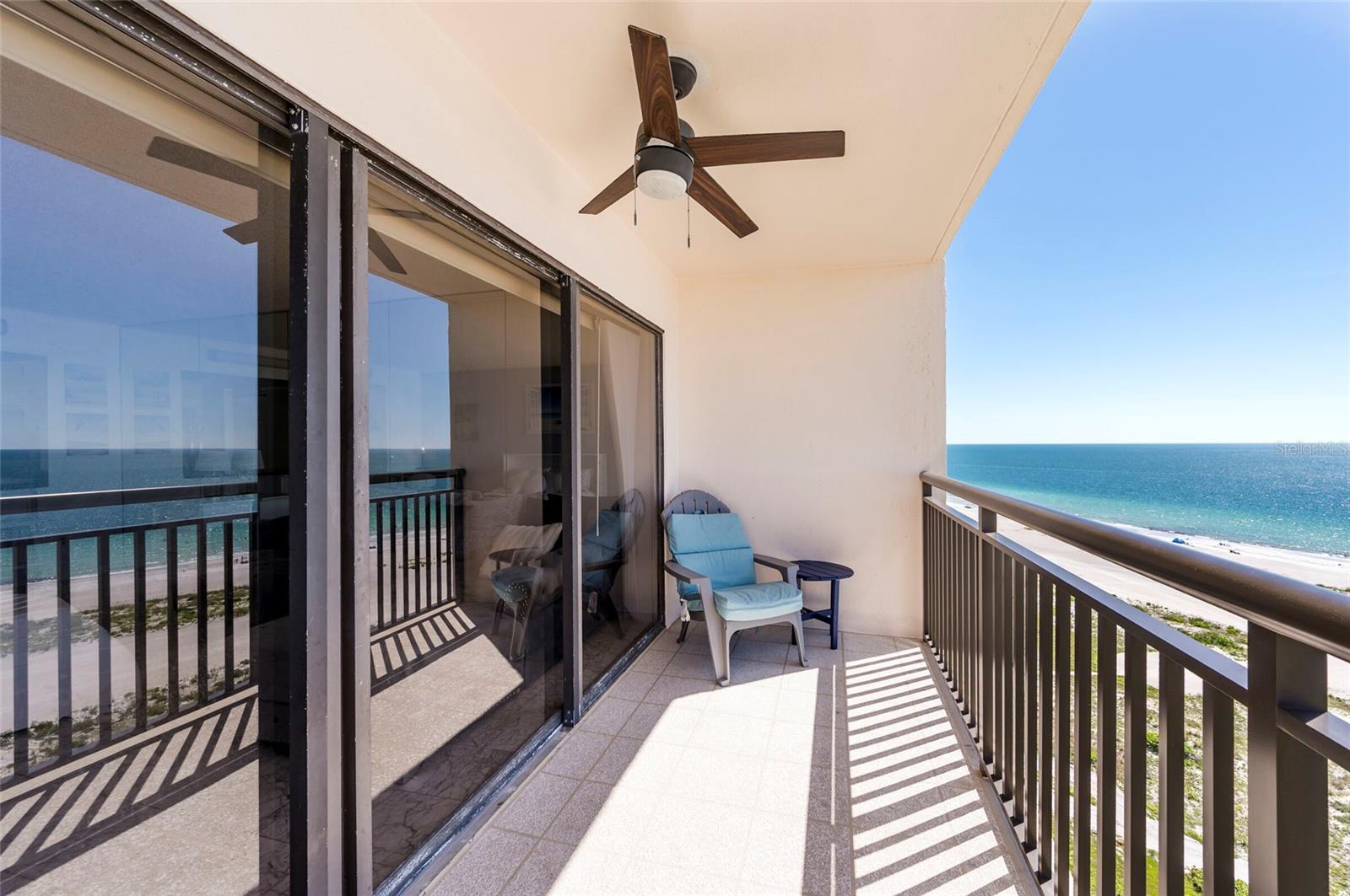 HARBOUR LIGHT TOWERS CONDO - Residential
