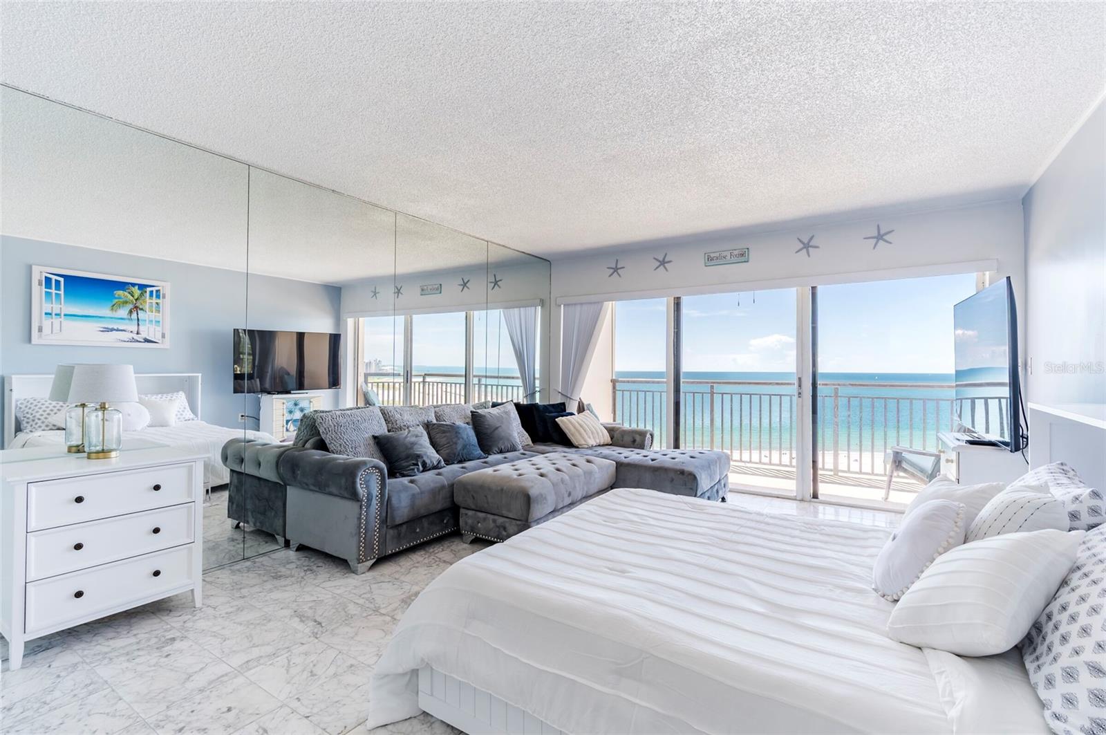 HARBOUR LIGHT TOWERS CONDO - Residential