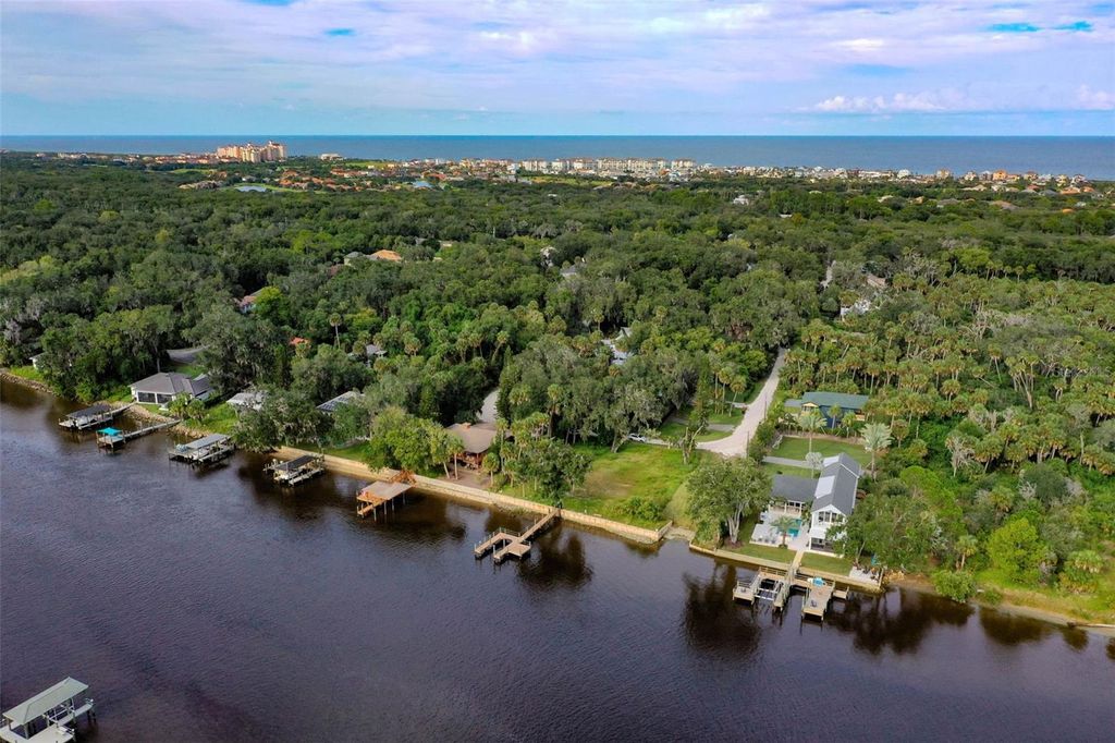Photo of 15 Debra Drive, Palm Coast, FL 32137 (MLS # FC312897)