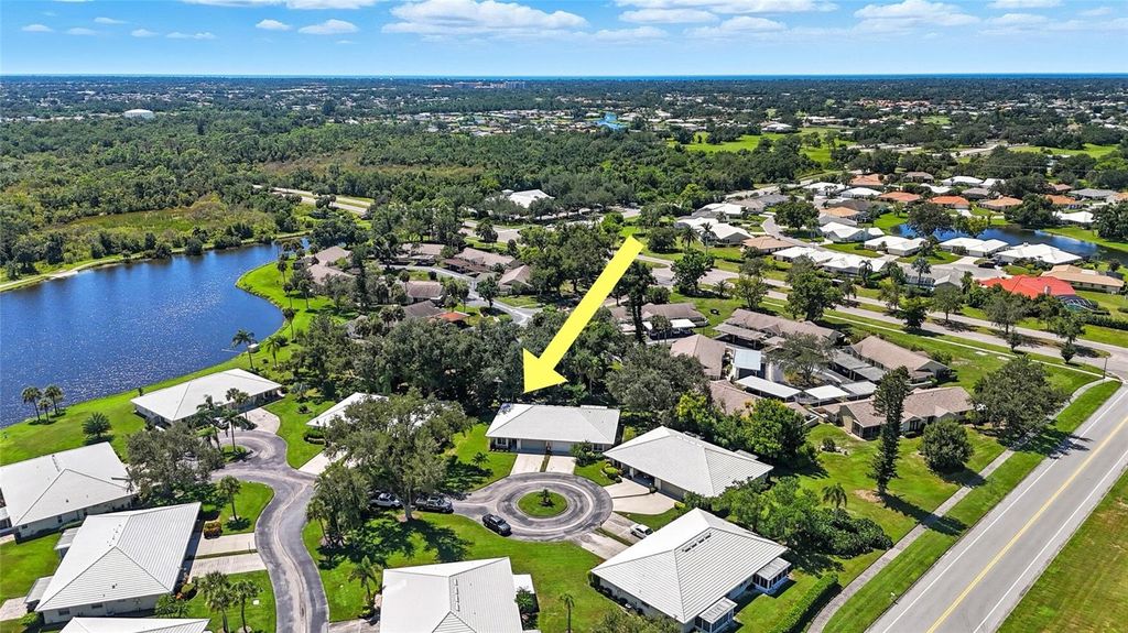 Photo of 3060 Crown Heron Point, Venice, FL 34293 (MLS # D6143825)