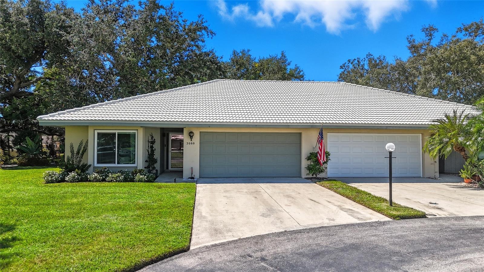 3060 CROWN HERON POINT