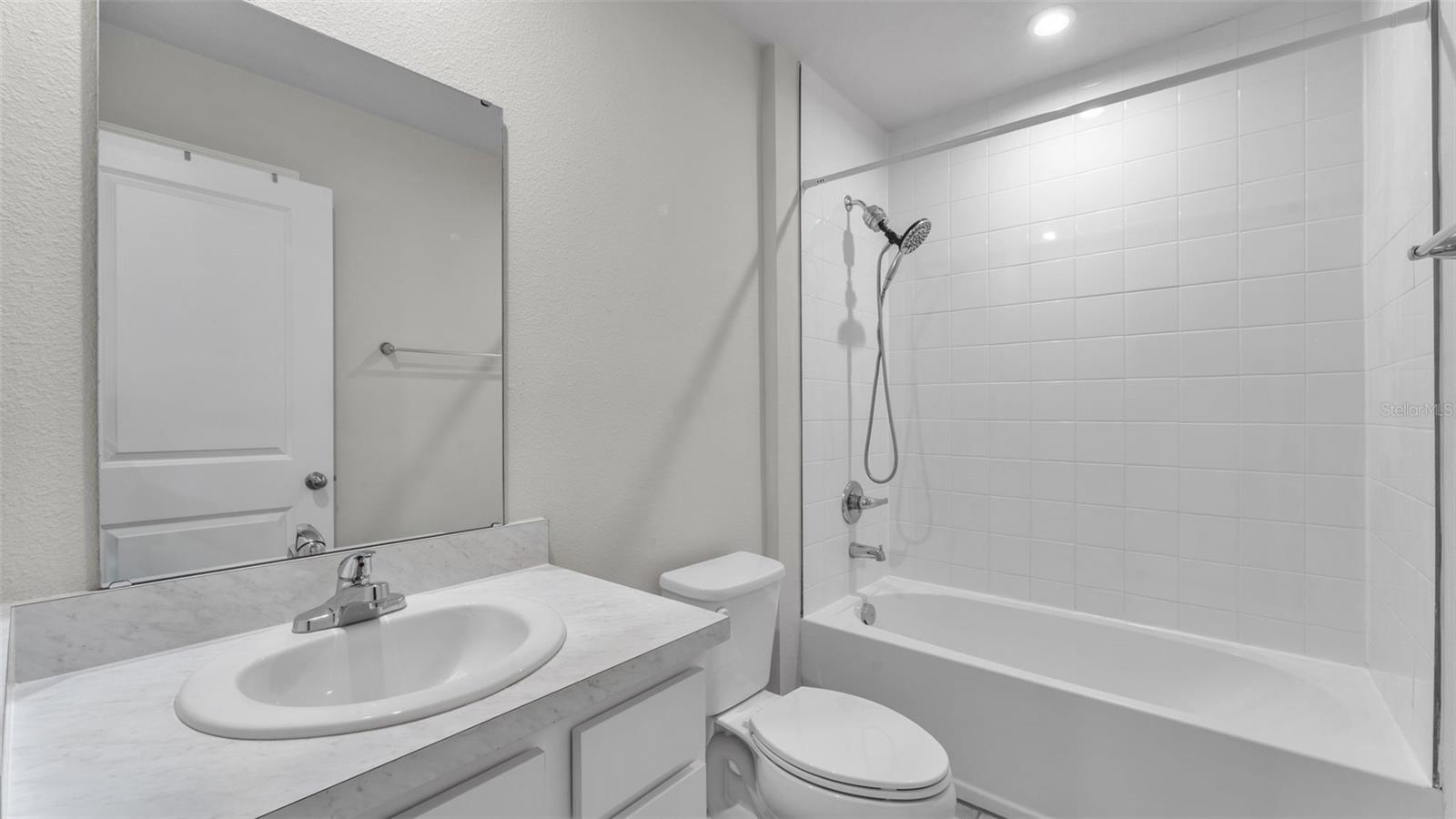 LAKES/LUCERNE PARK PH 6 - Residential