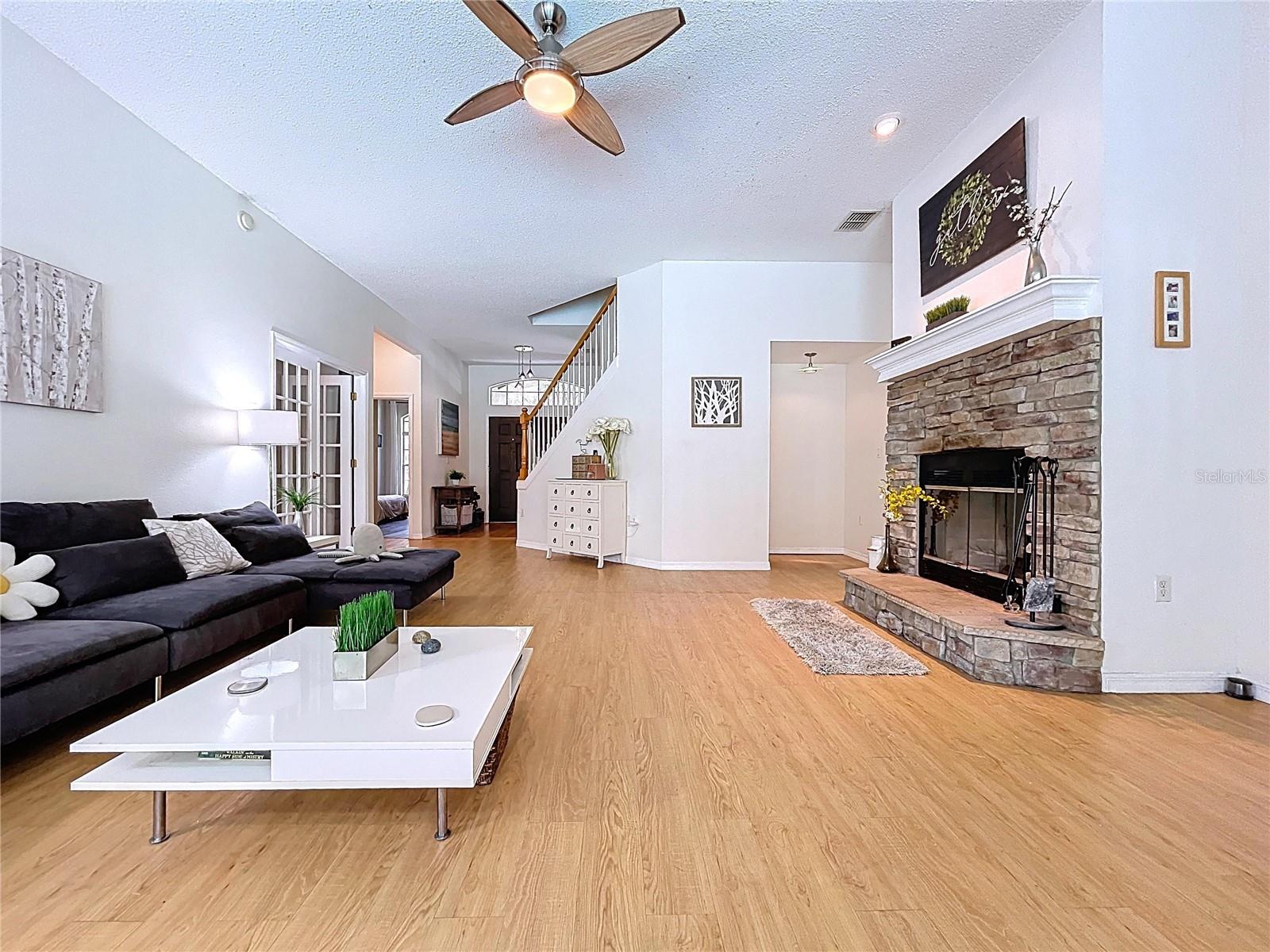 WESTLAKE - Residential