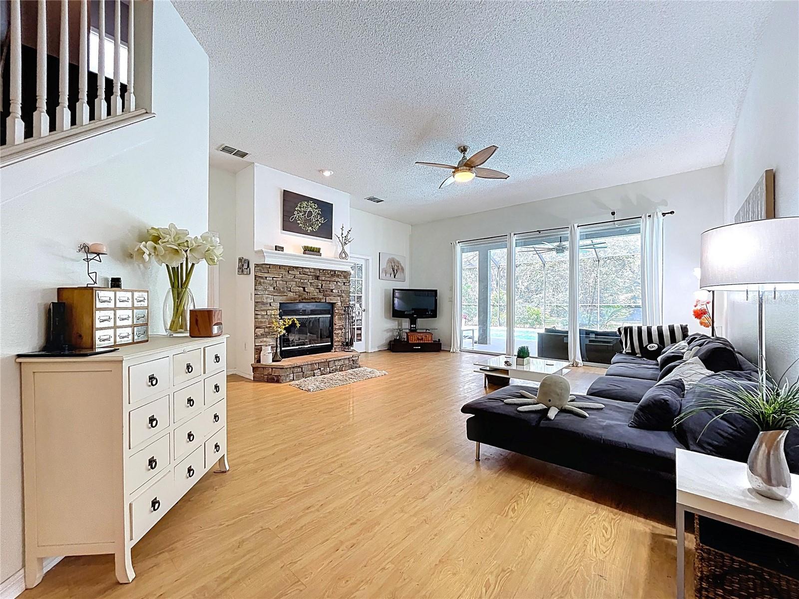 WESTLAKE - Residential