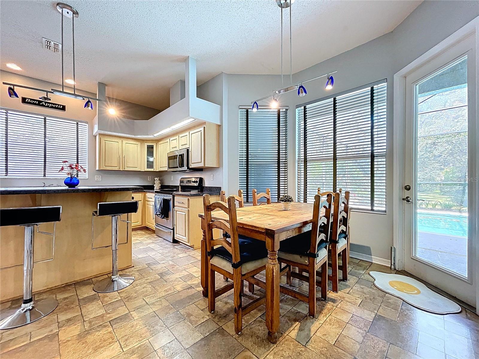 WESTLAKE - Residential
