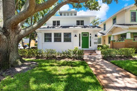 Photo of 258 14th Avenue NE, St Petersburg, FL 33701 (MLS # TB8394799)