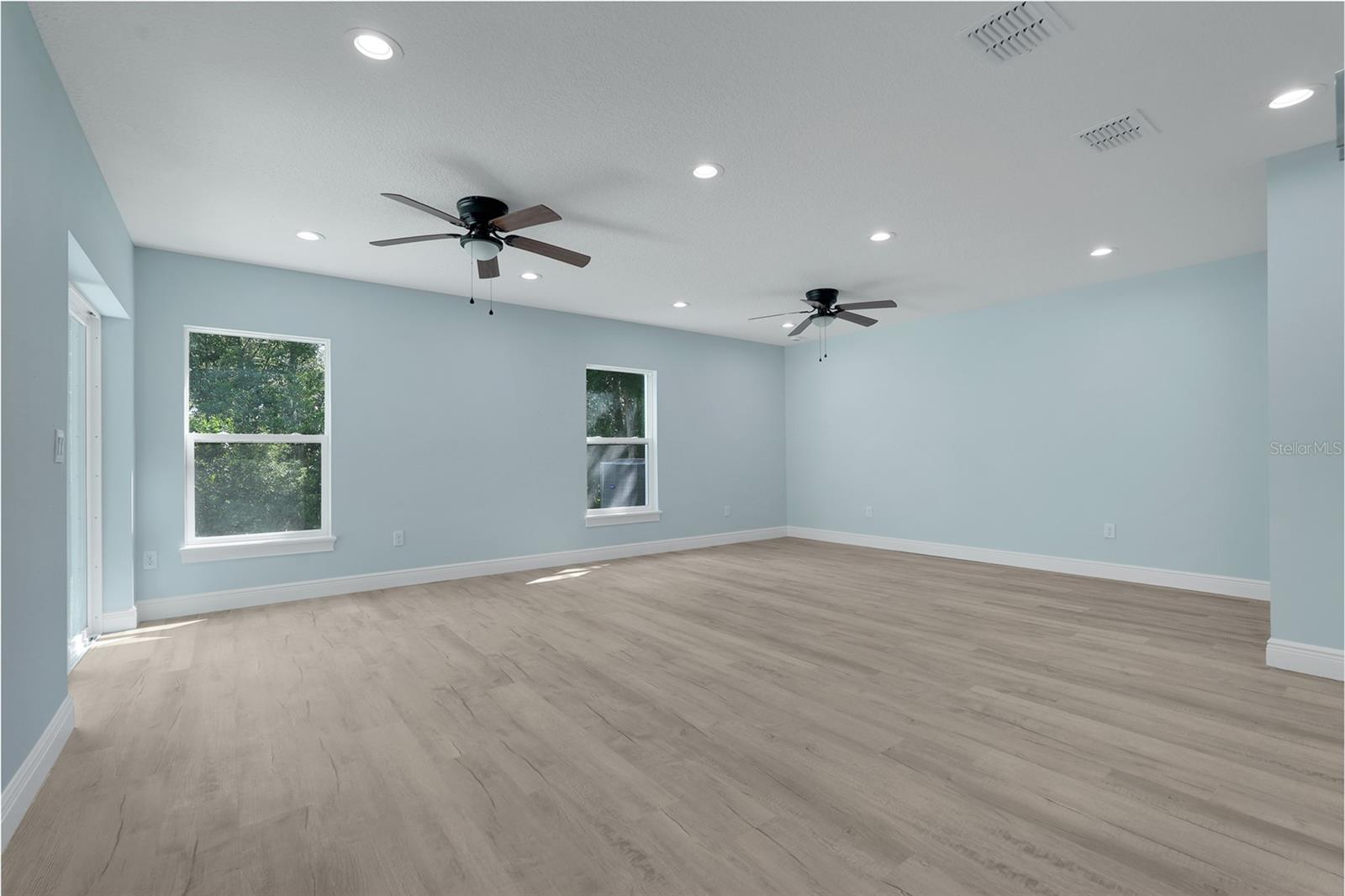 DELTONA LAKES UNIT 16 - Residential