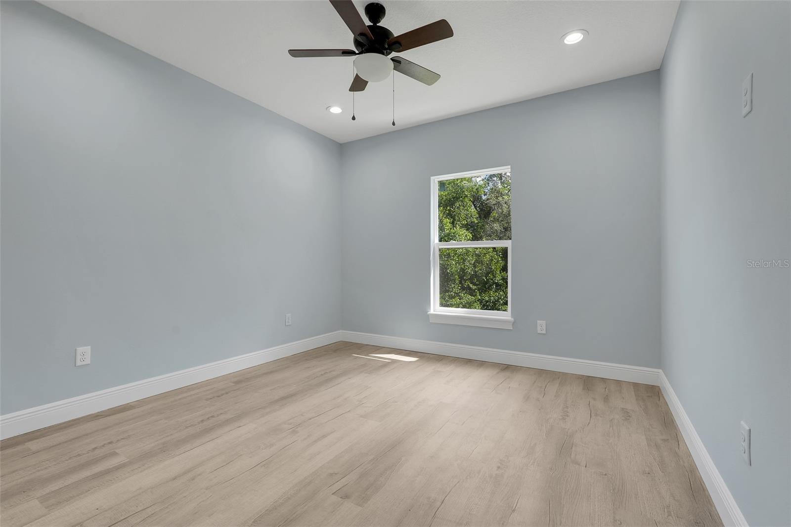 DELTONA LAKES UNIT 16 - Residential