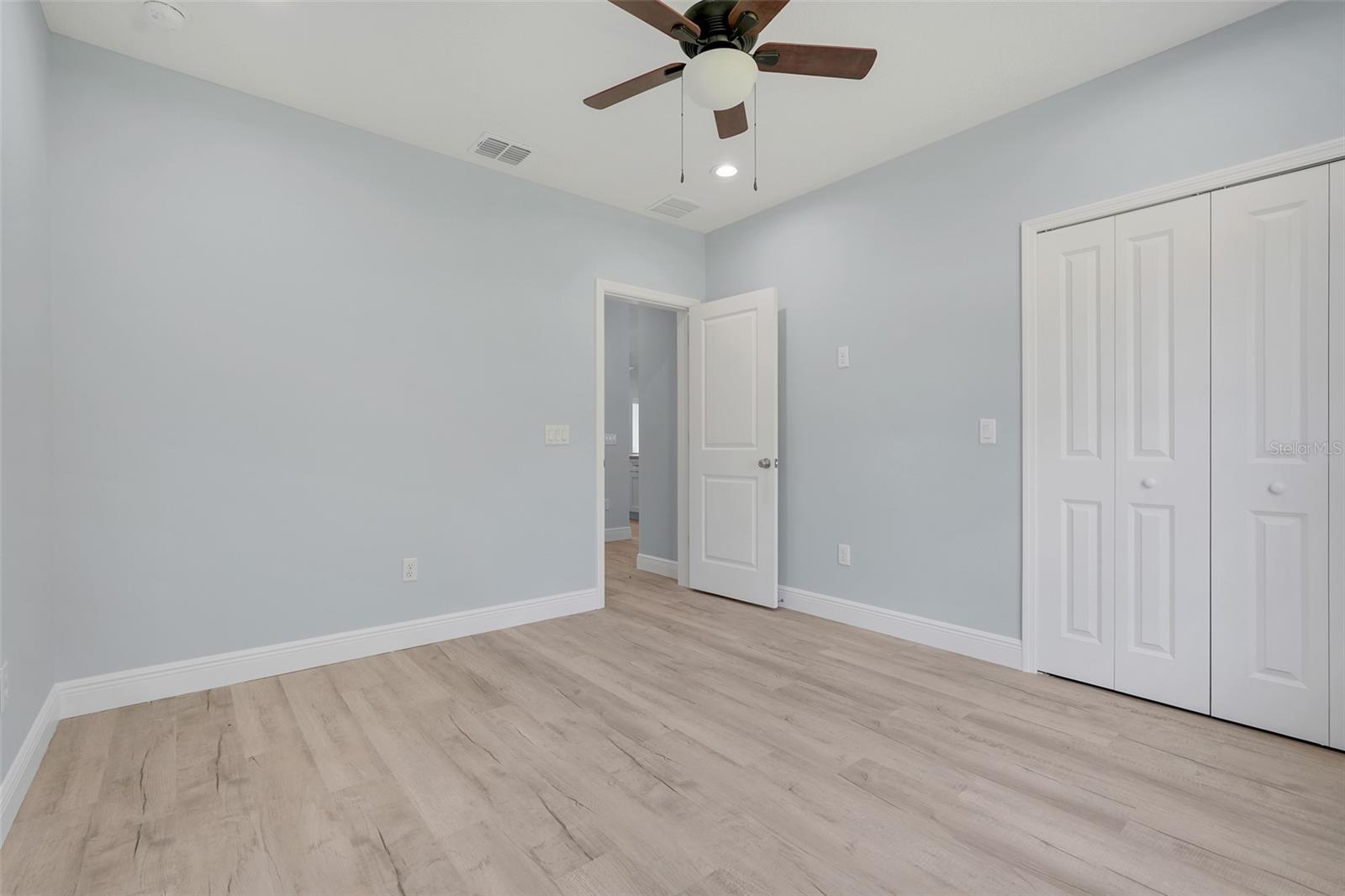 DELTONA LAKES UNIT 16 - Residential