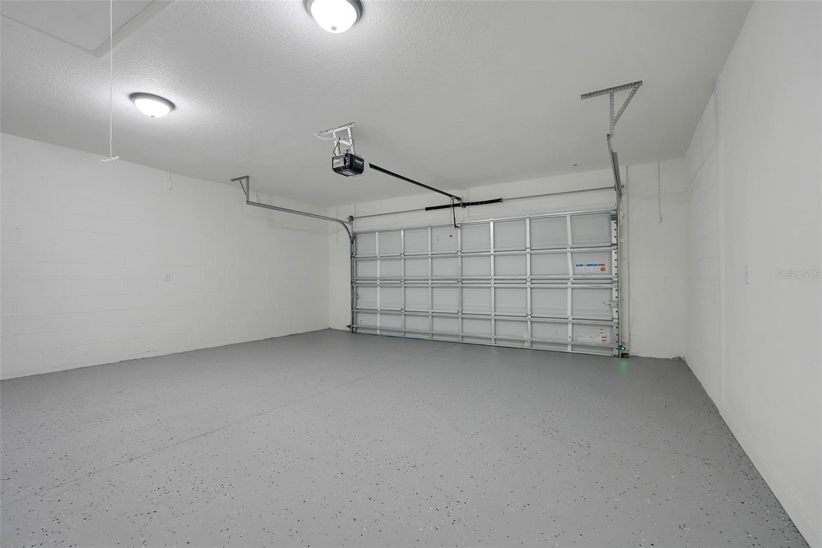 DELTONA LAKES UNIT 16 - Residential