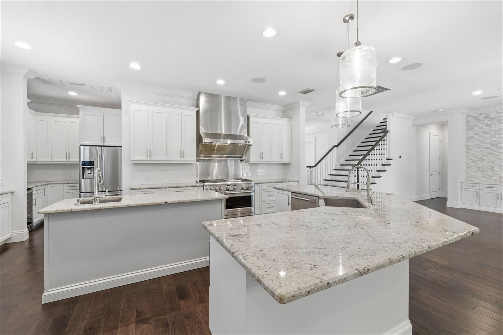 SUNSET PARK - Residential