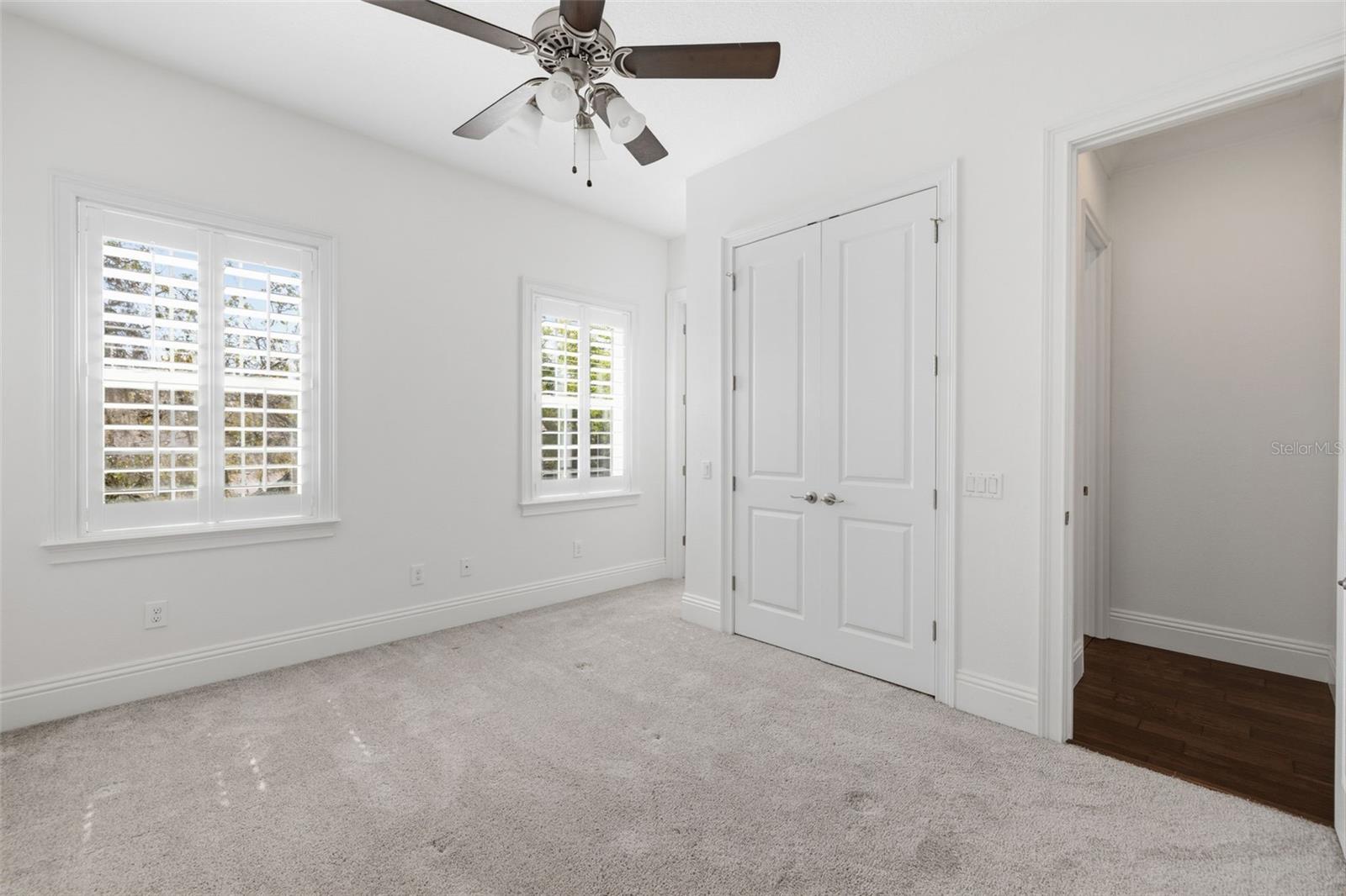 SUNSET PARK - Residential