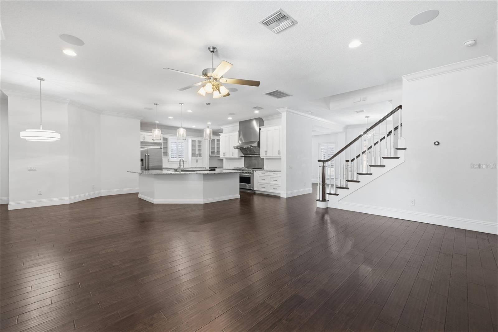 SUNSET PARK - Residential