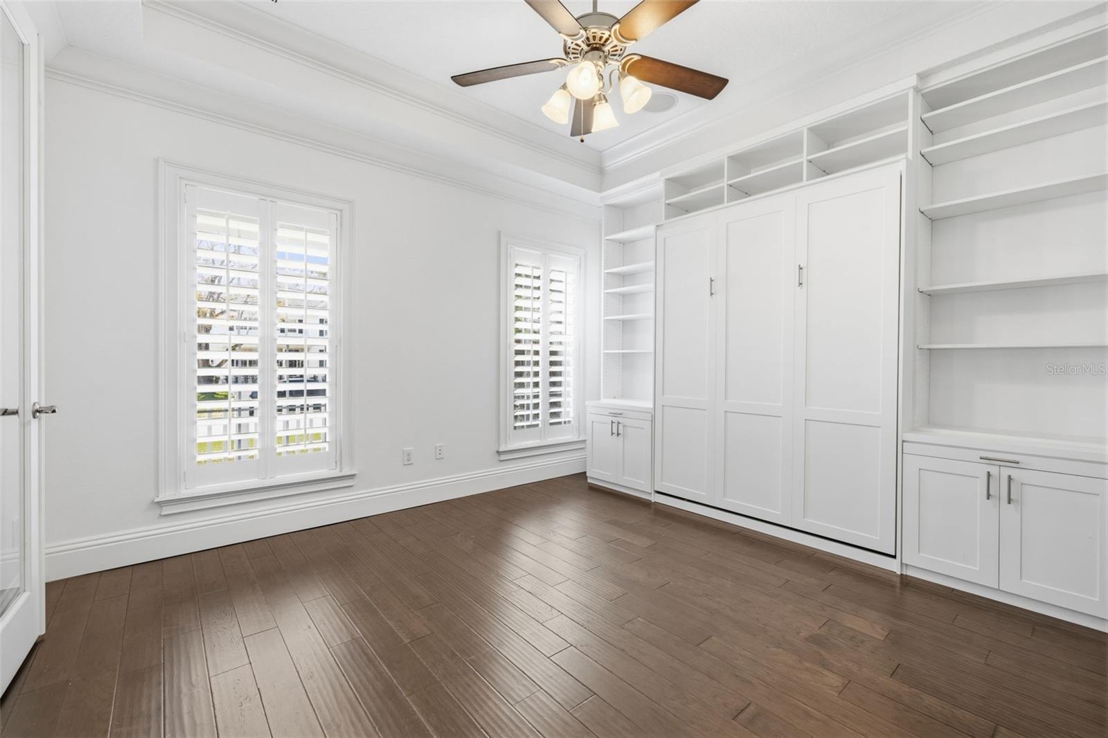 SUNSET PARK - Residential