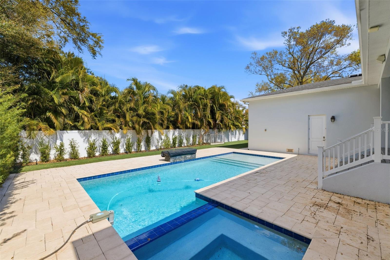 SUNSET PARK - Residential