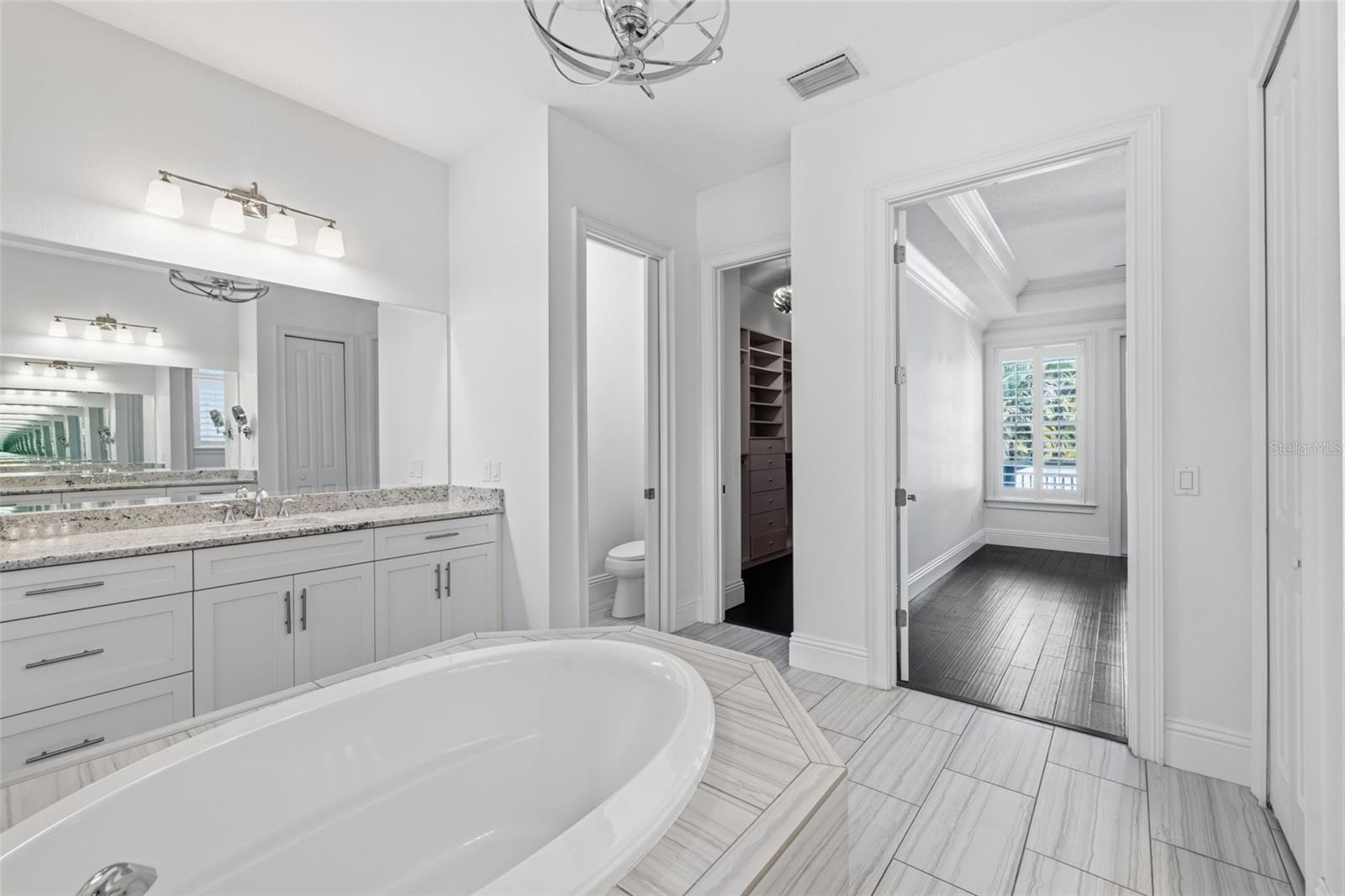 SUNSET PARK - Residential