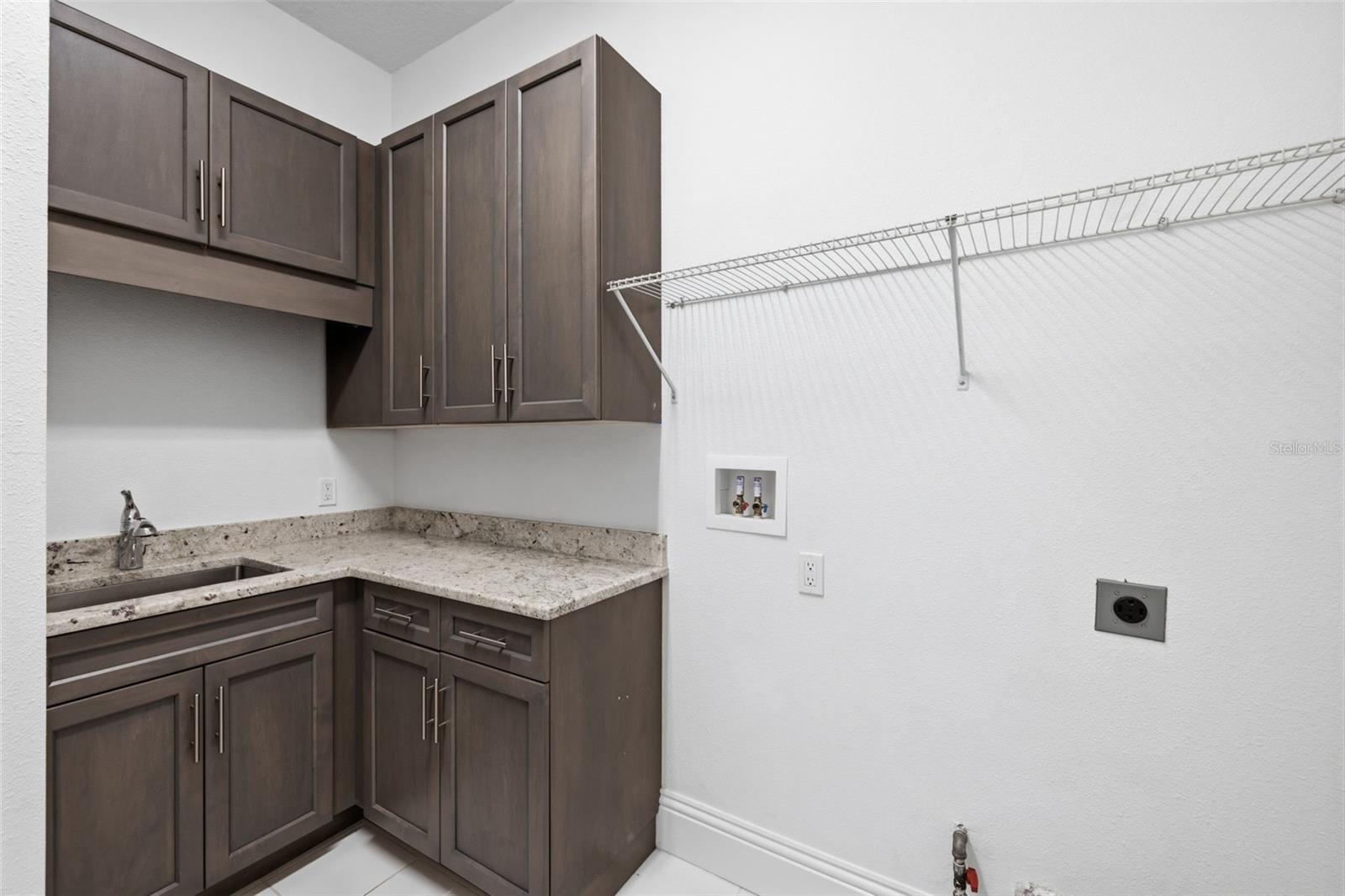 SUNSET PARK - Residential