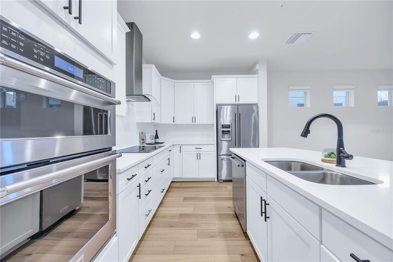 LAKEVIEW POINTE/HORIZON WEST P - Residential