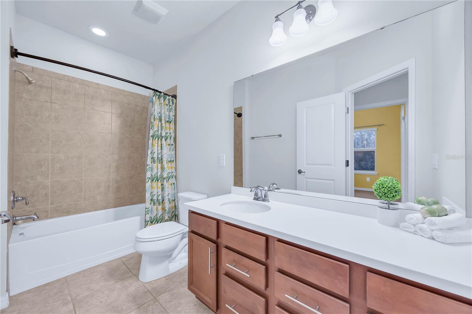 LAKEVIEW POINTE/HORIZON WEST P - Residential