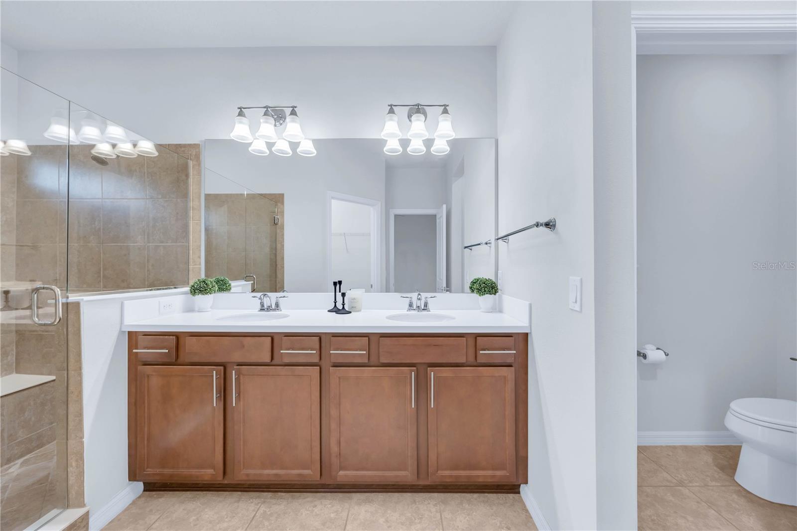 LAKEVIEW POINTE/HORIZON WEST P - Residential