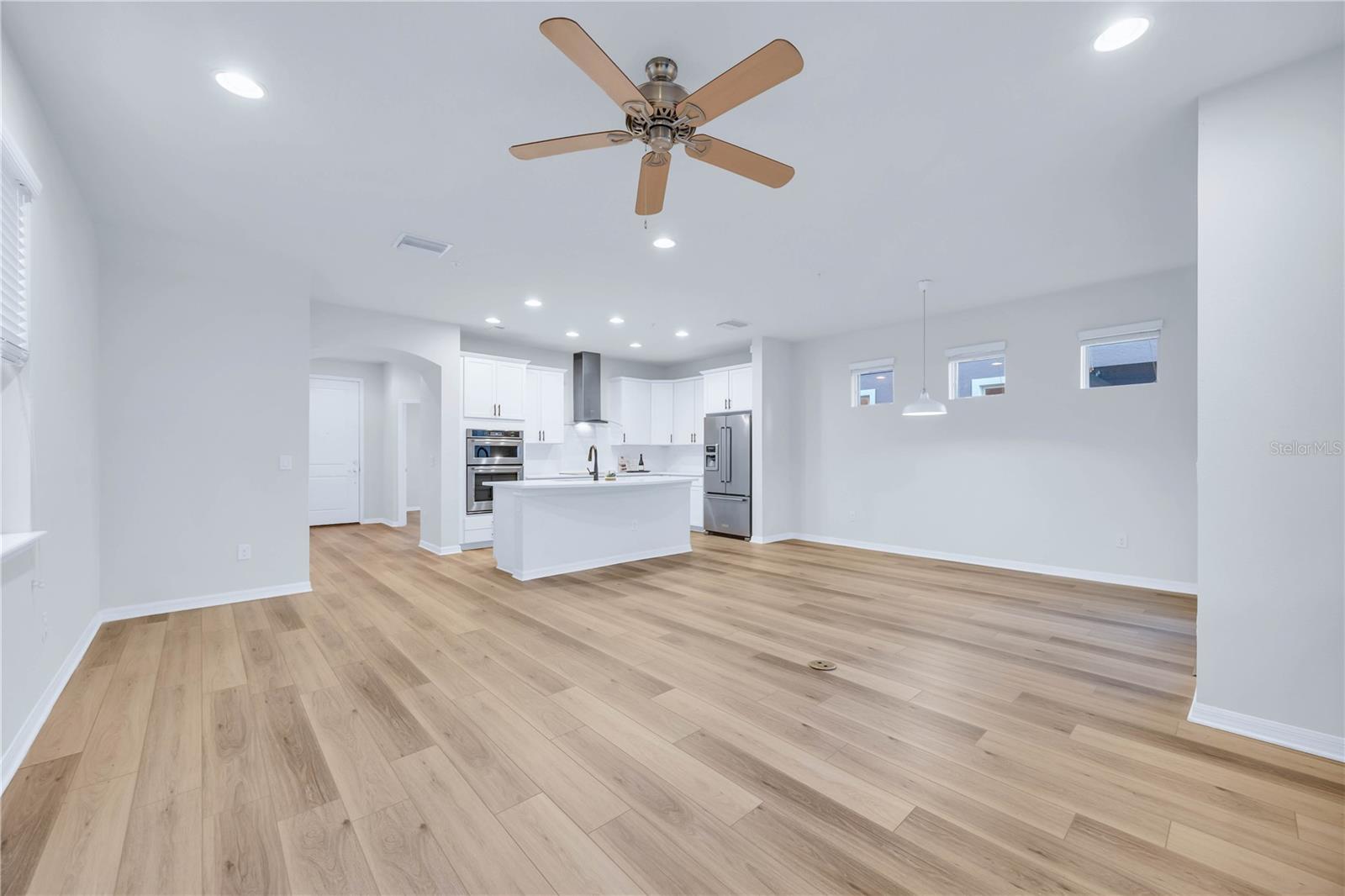 LAKEVIEW POINTE/HORIZON WEST P - Residential