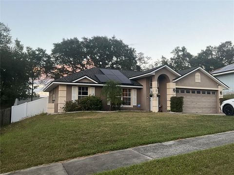 A home in MINNEOLA