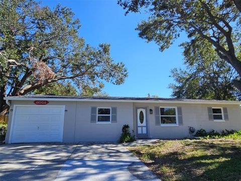 A home in SEMINOLE