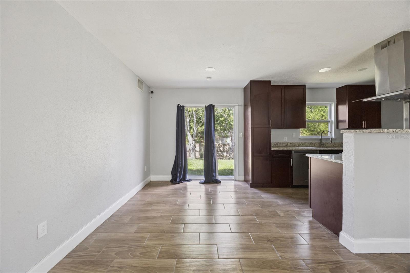 1590 YORKTOWN AVENUE