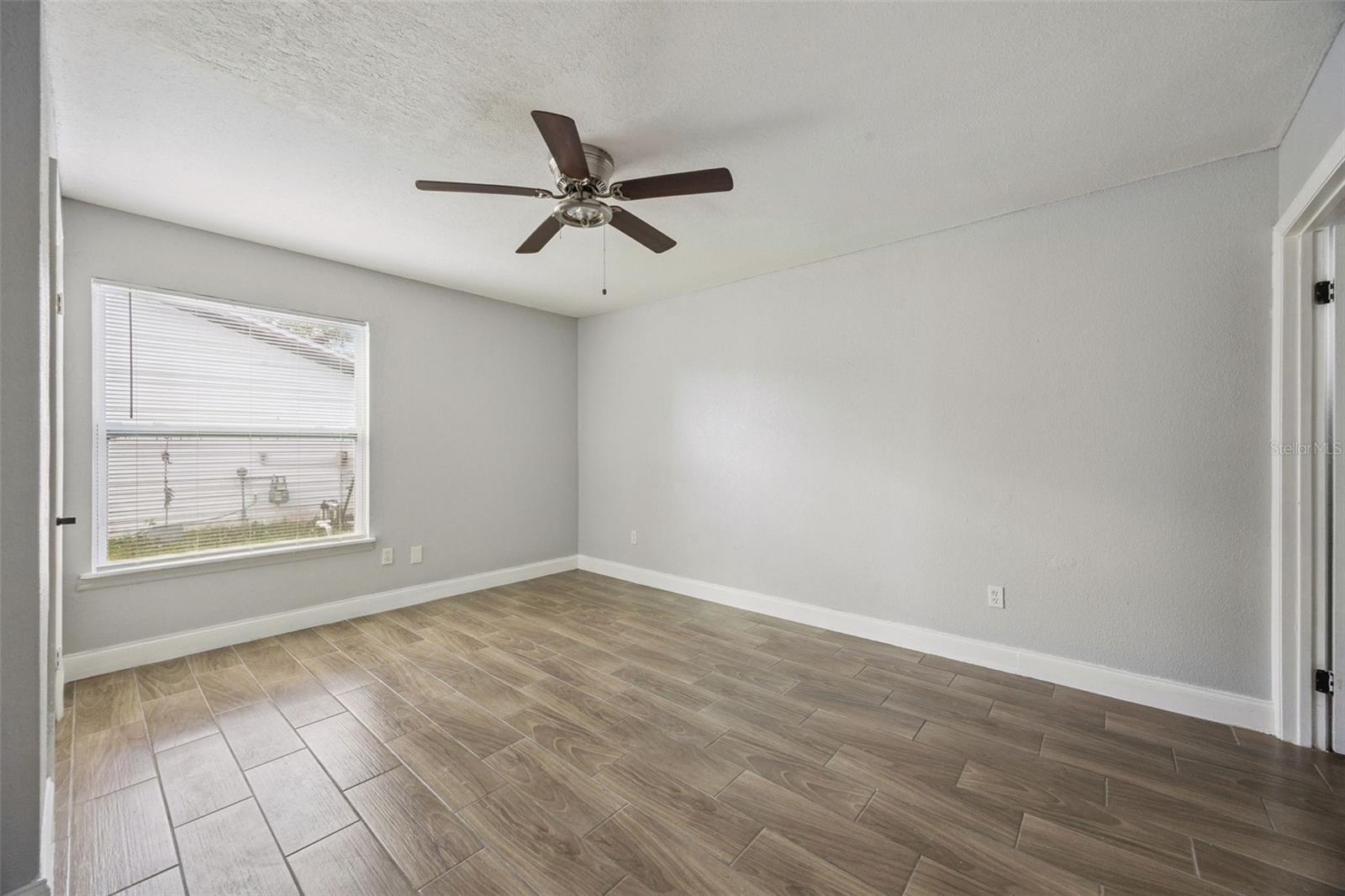 VETERANS CITY UNIT 04 - Residential