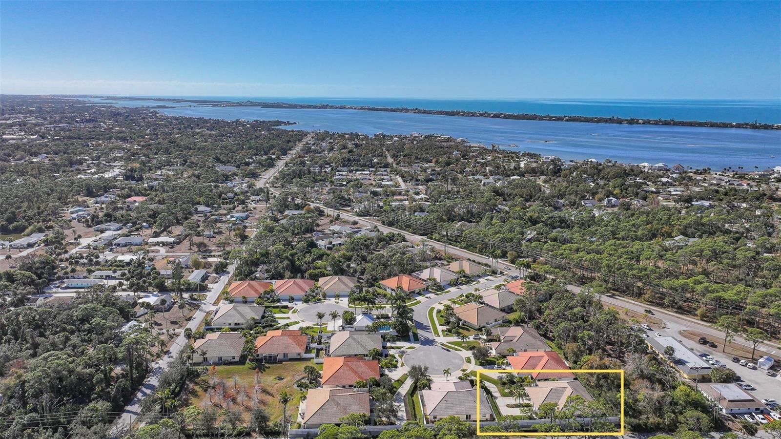 ARTISTS ENCLAVE - Residential