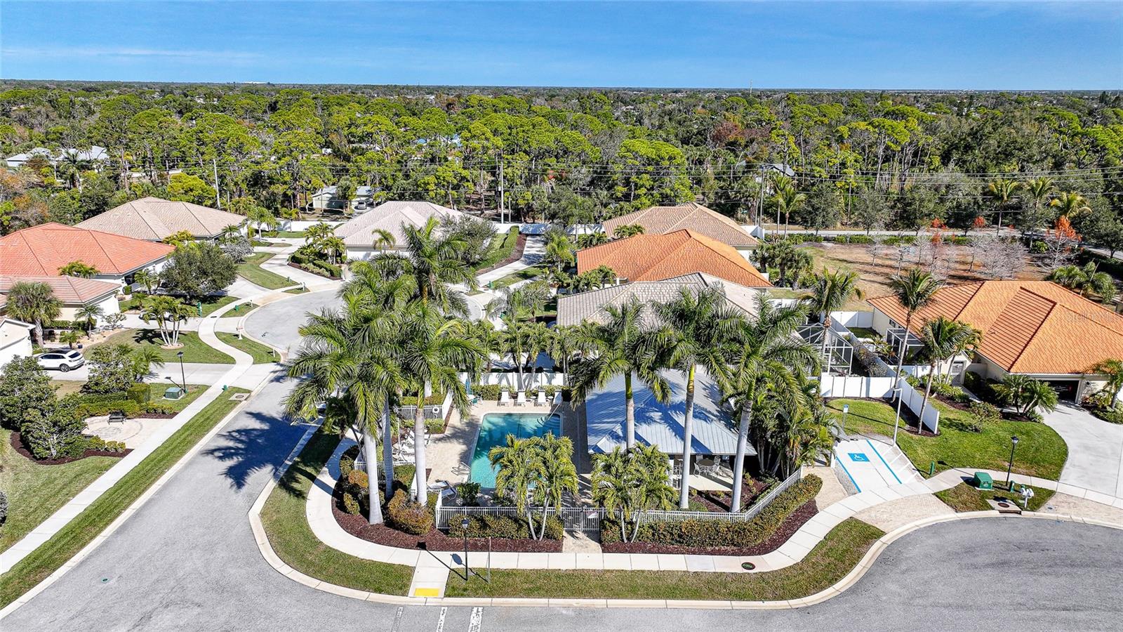 ARTISTS ENCLAVE - Residential