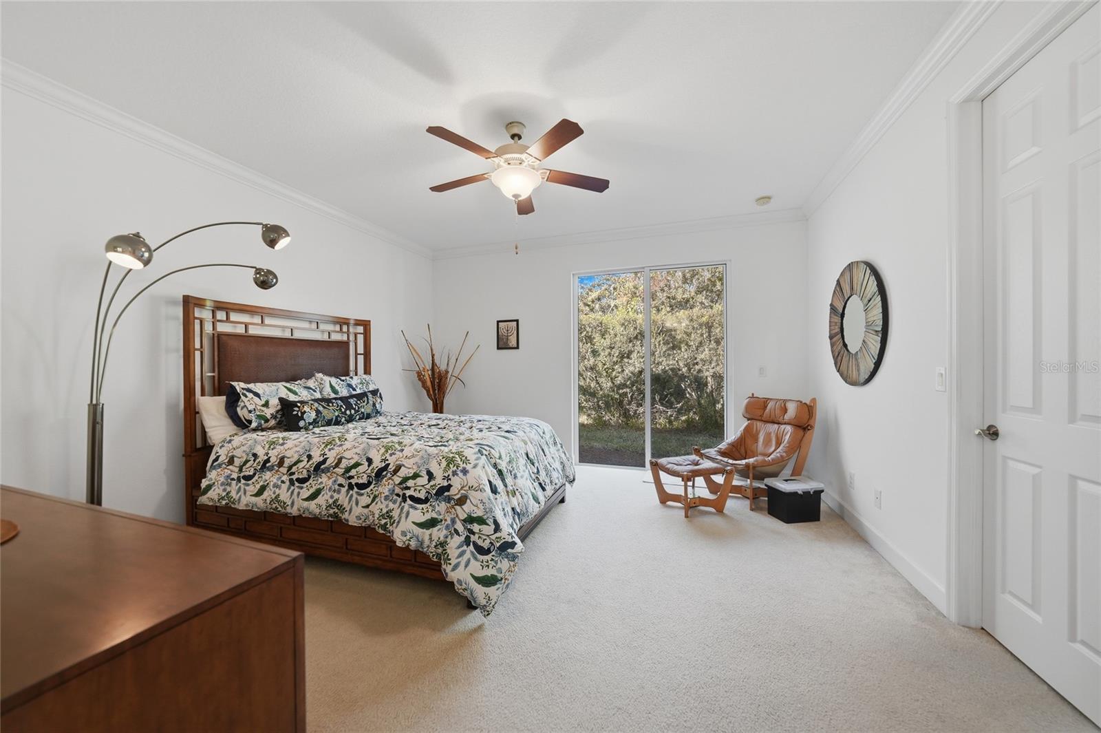 ARTISTS ENCLAVE - Residential