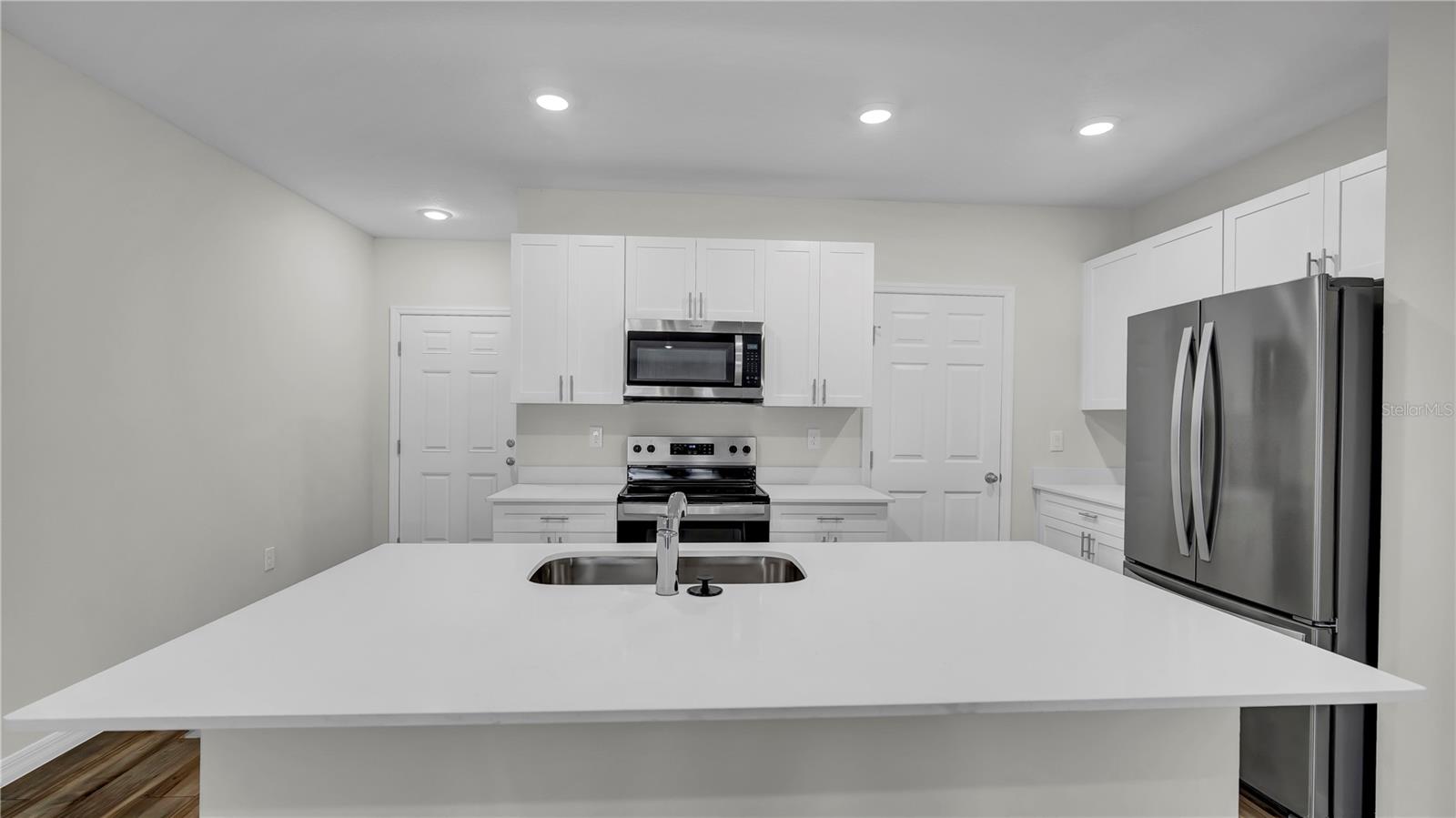 CONGDON TWNHMS PHS 1 & 2 - Residential Lease