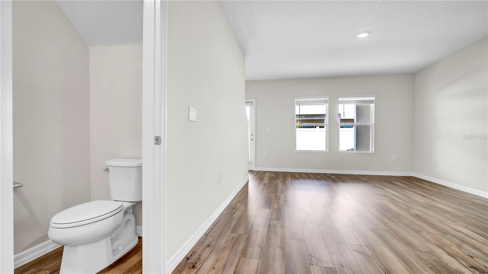 CONGDON TWNHMS PHS 1 & 2 - Residential Lease