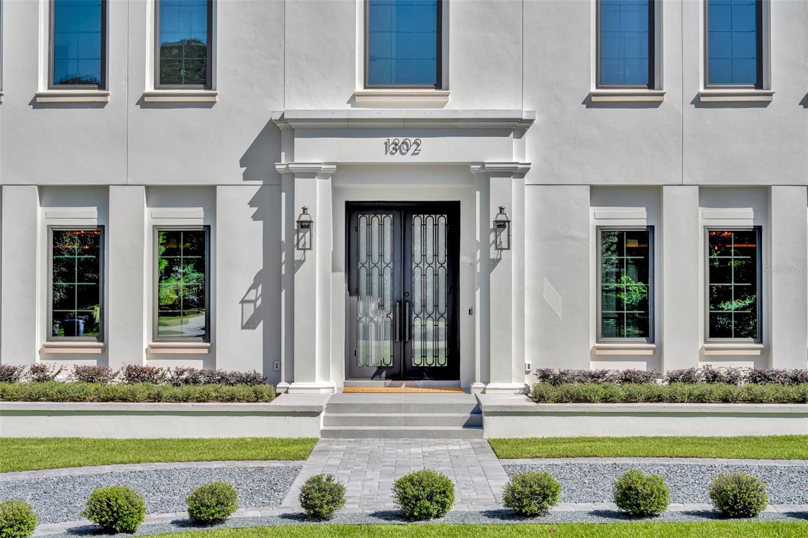 1302 RAINTREE PLACE