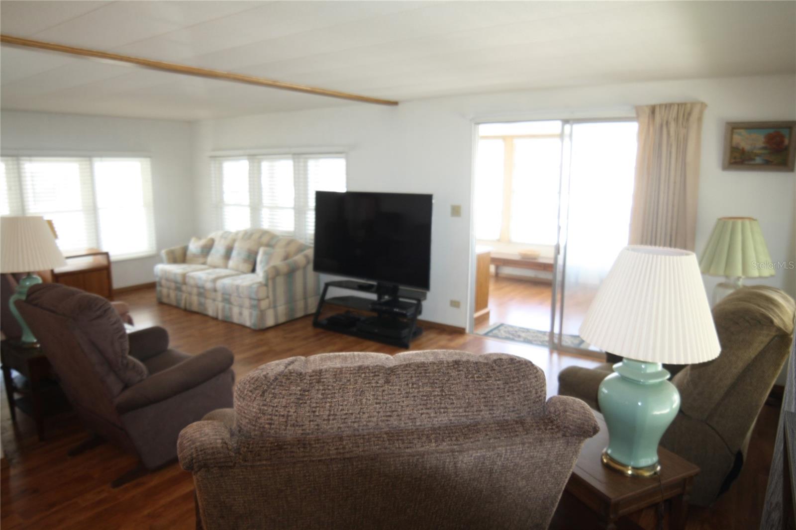 LAKE HIGHLANDER MOBILE HOME PARK UNREC - Residential