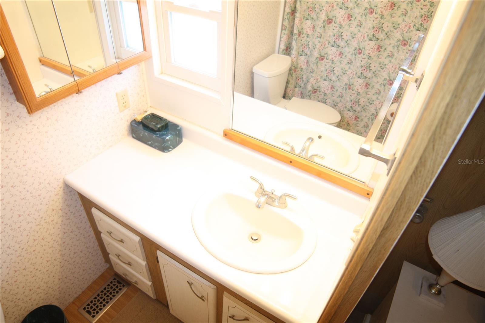 LAKE HIGHLANDER MOBILE HOME PARK UNREC - Residential