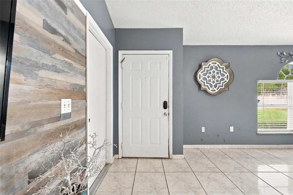 Photo of 10521 Rocking A Run, Orlando, FL 32825 (MLS # O6449229)