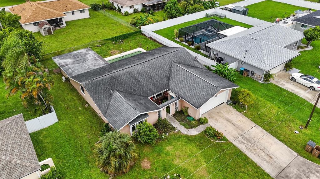 Photo of 320 SE 17th Place, Cape Coral, FL 33990 (MLS # TB8427849)