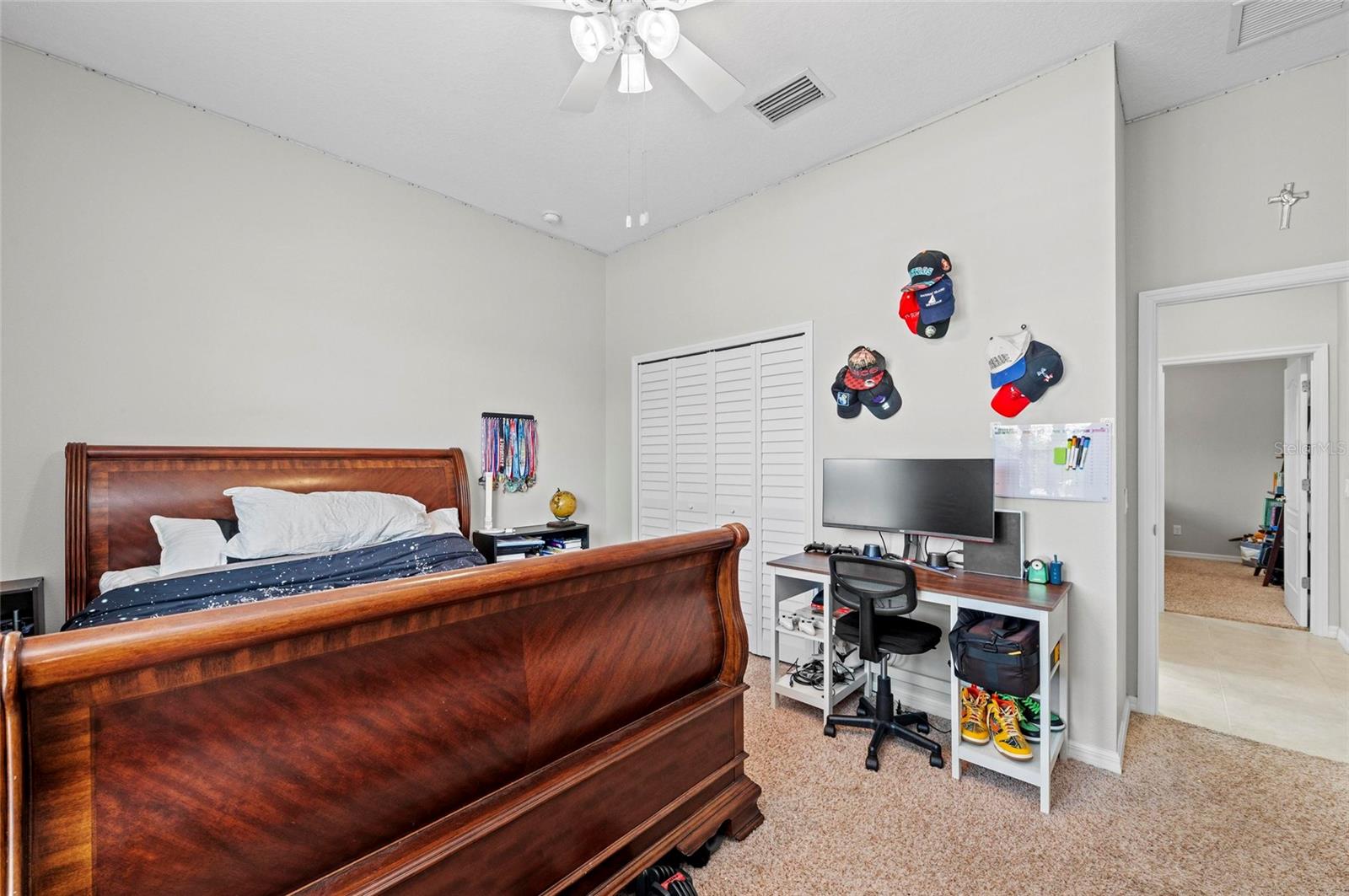 CENTRAL PARK SUBPHASE E-1C - Residential Lease