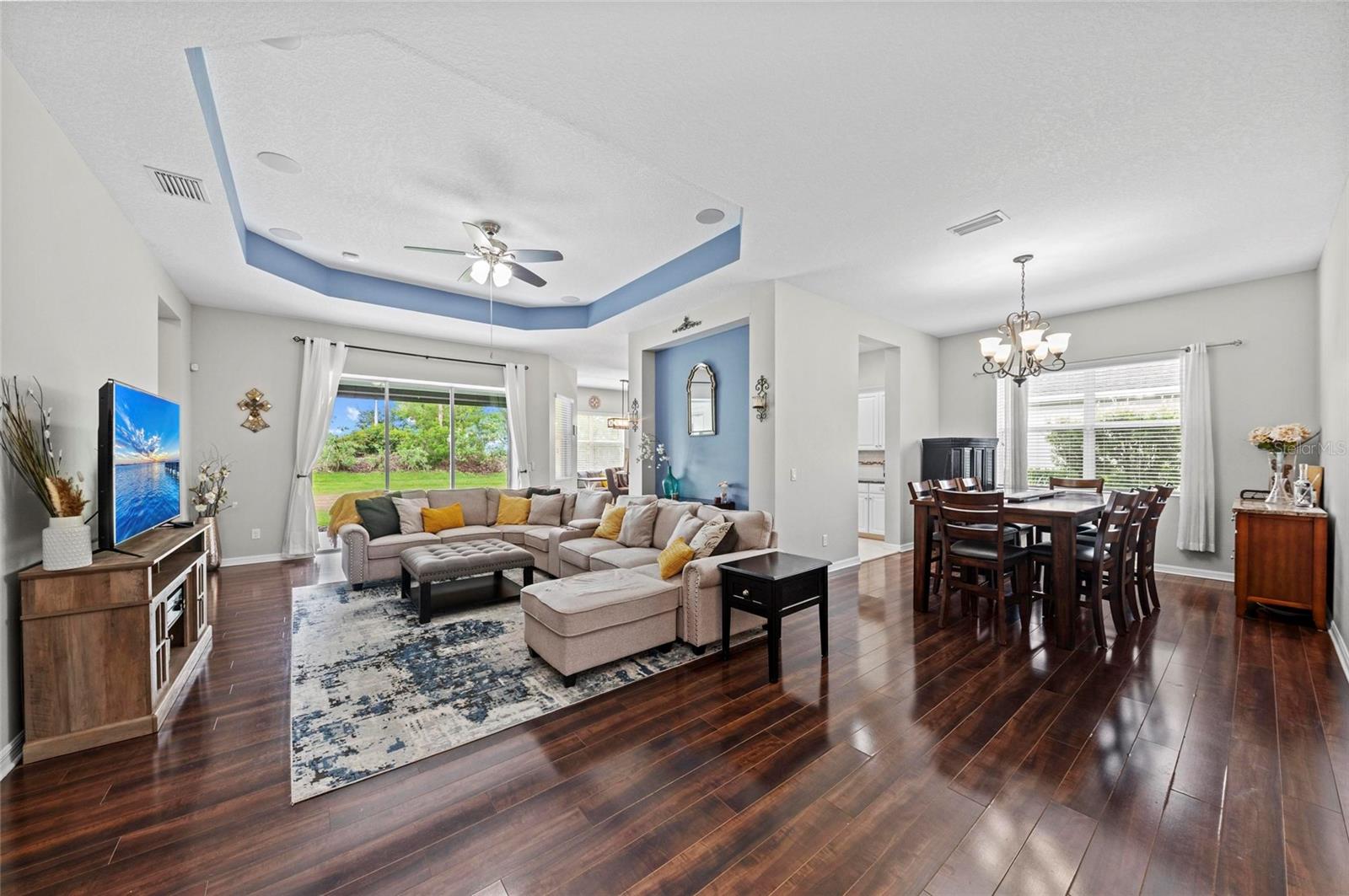 CENTRAL PARK SUBPHASE E-1C - Residential Lease