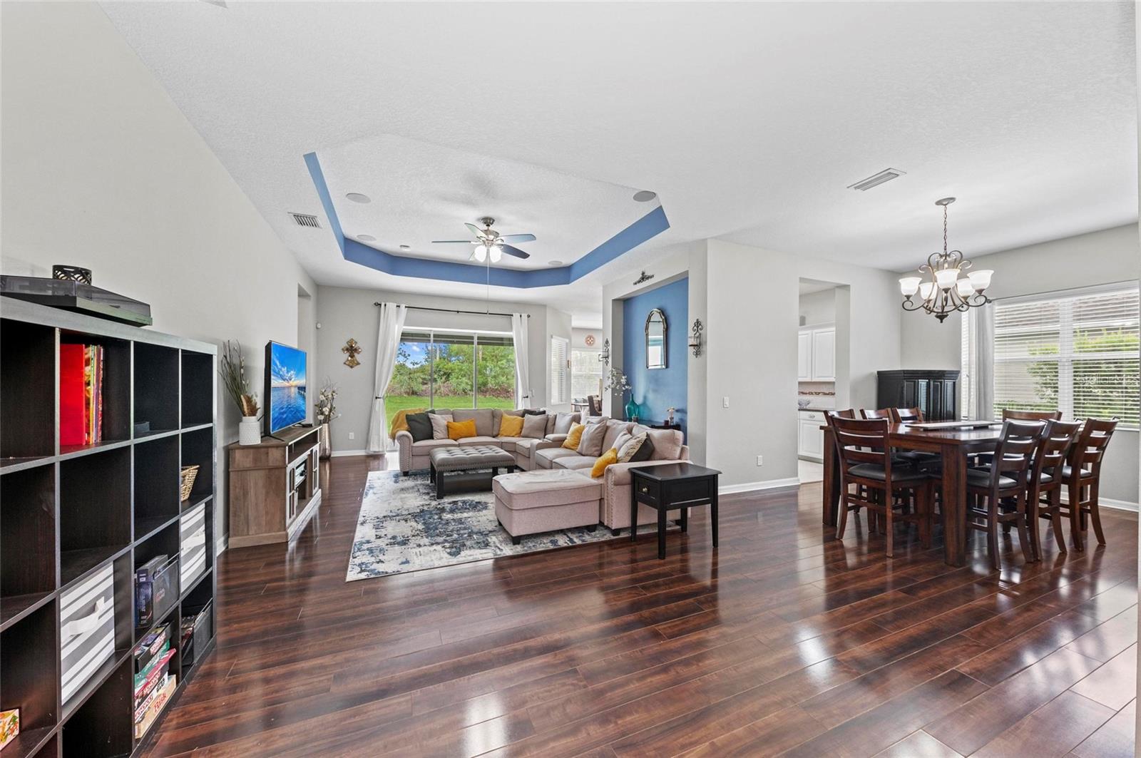 CENTRAL PARK SUBPHASE E-1C - Residential Lease