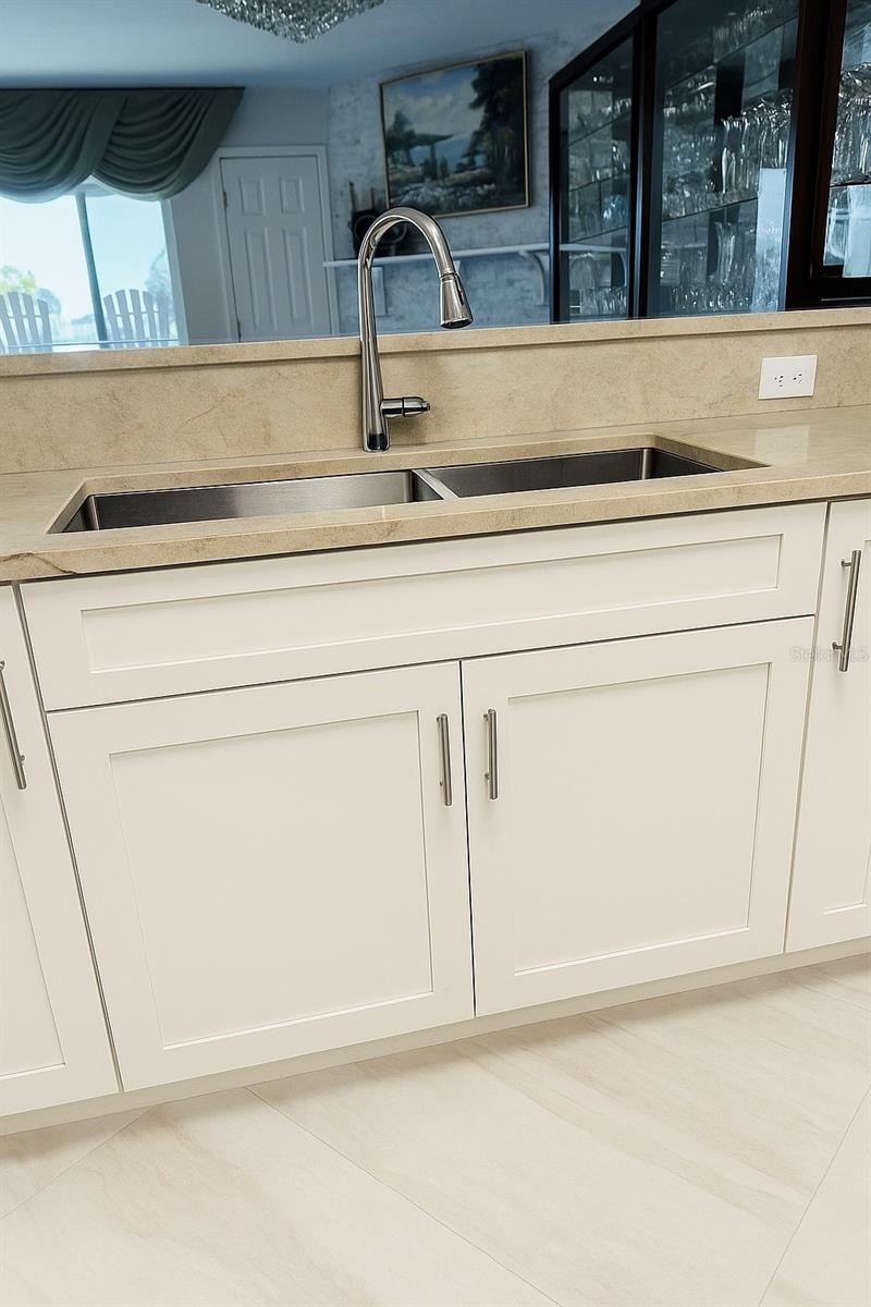 SOUTH PAULA POINT CONDO - Residential