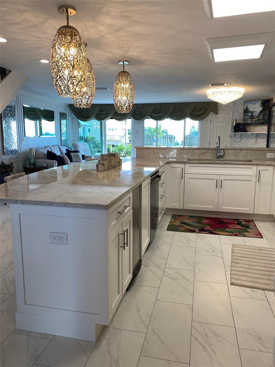 SOUTH PAULA POINT CONDO - Residential