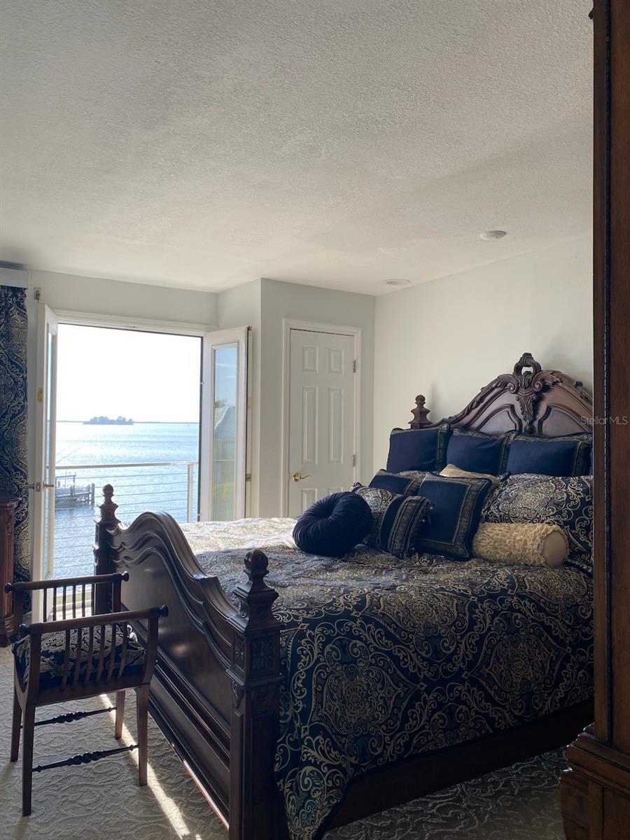SOUTH PAULA POINT CONDO - Residential
