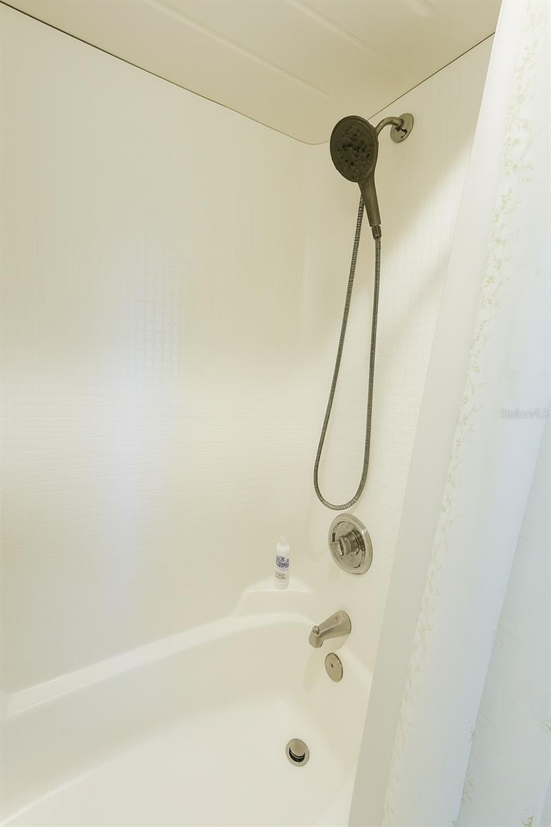 SOUTH PAULA POINT CONDO - Residential